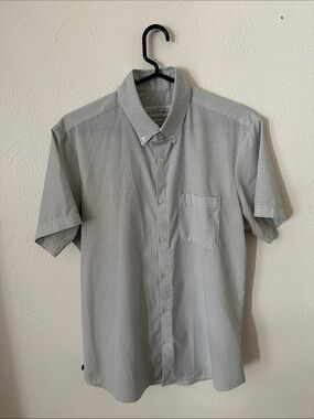 Mizzen+Main Light Gray Short-Sleeve Button-Down with Micro Dot